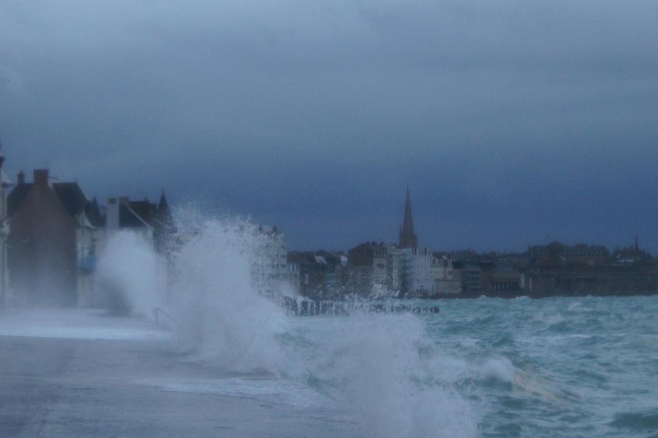 Saint Malo, Le Pont, Maison Plage A 100M Villa Exterior photo